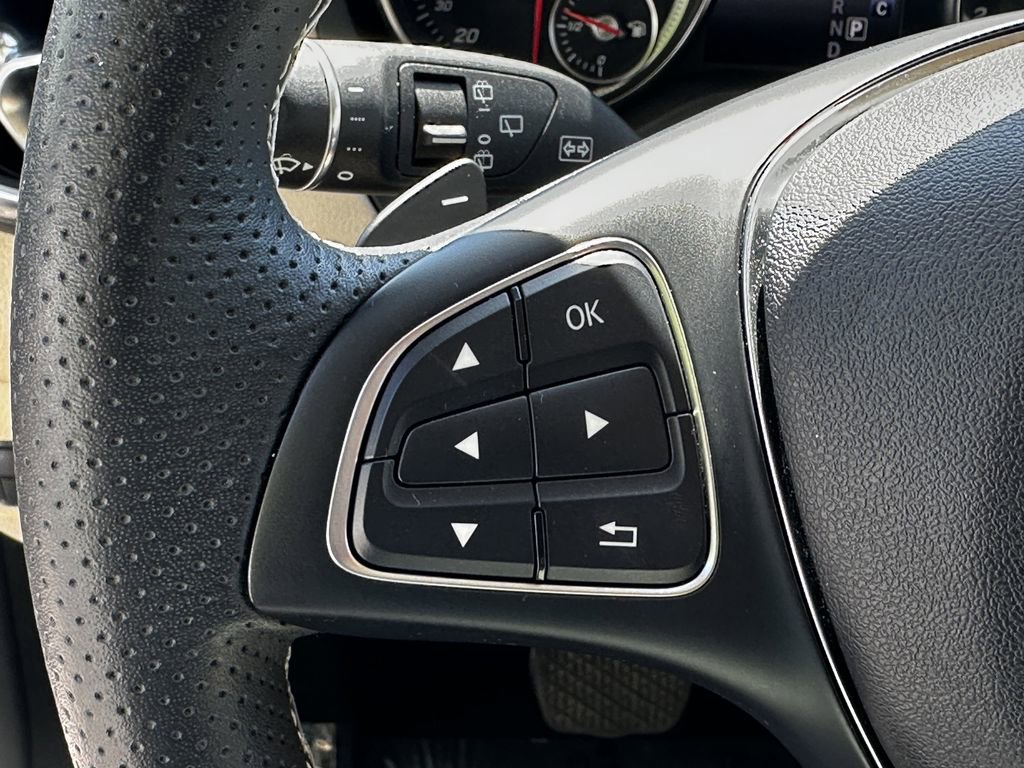 Certified 2020 Mercedes-Benz GLA 250 4MATIC image 28