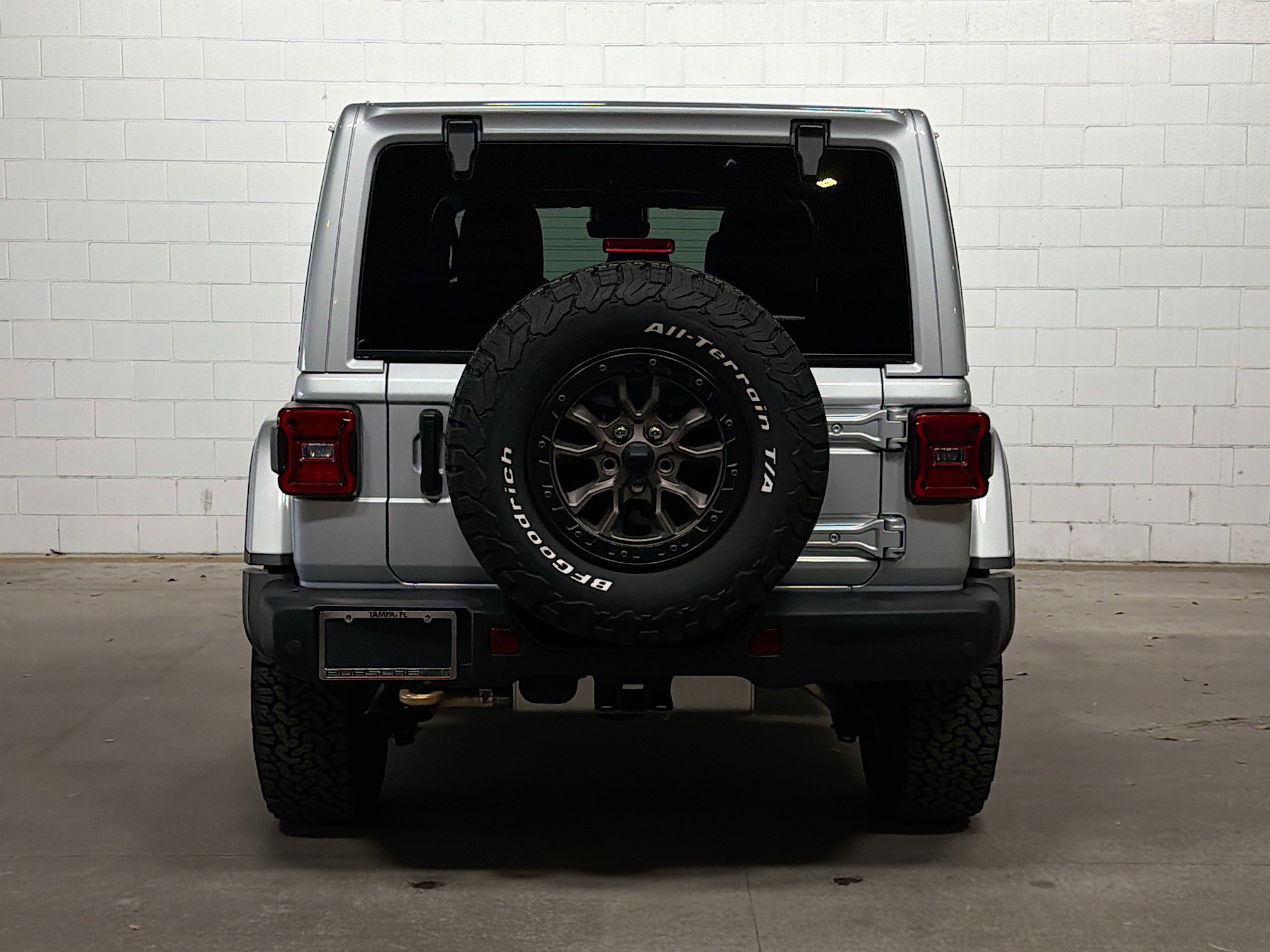 Used 2022 Jeep Wrangler Unlimited Rubicon w/ Trailer Tow Package image 8