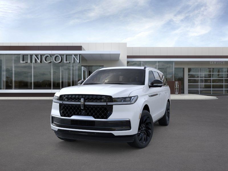 New 2026 Lincoln Navigator Reserve w/ Jet Appearance Package AWD/4WD image 2