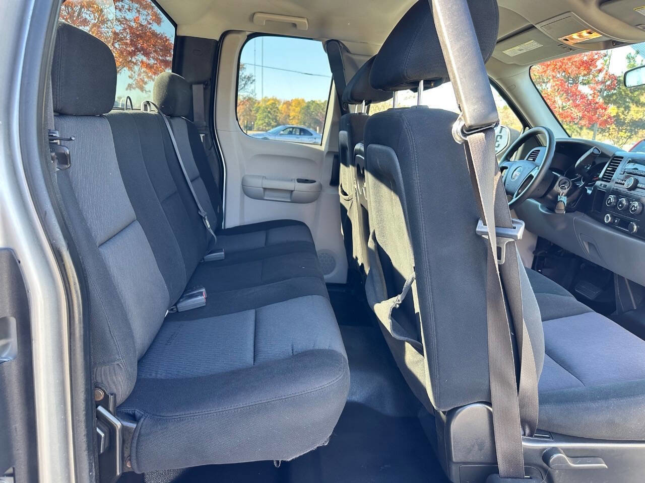 Used 2010 GMC Sierra 1500 W/T image 23