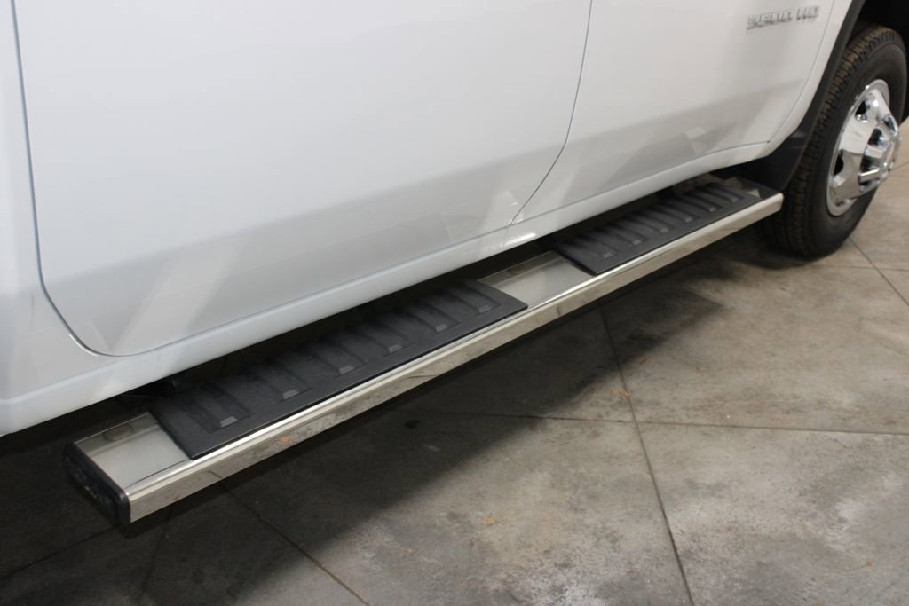 Used 2024 Chevrolet Silverado 3500 LT w/ Convenience Package image 12