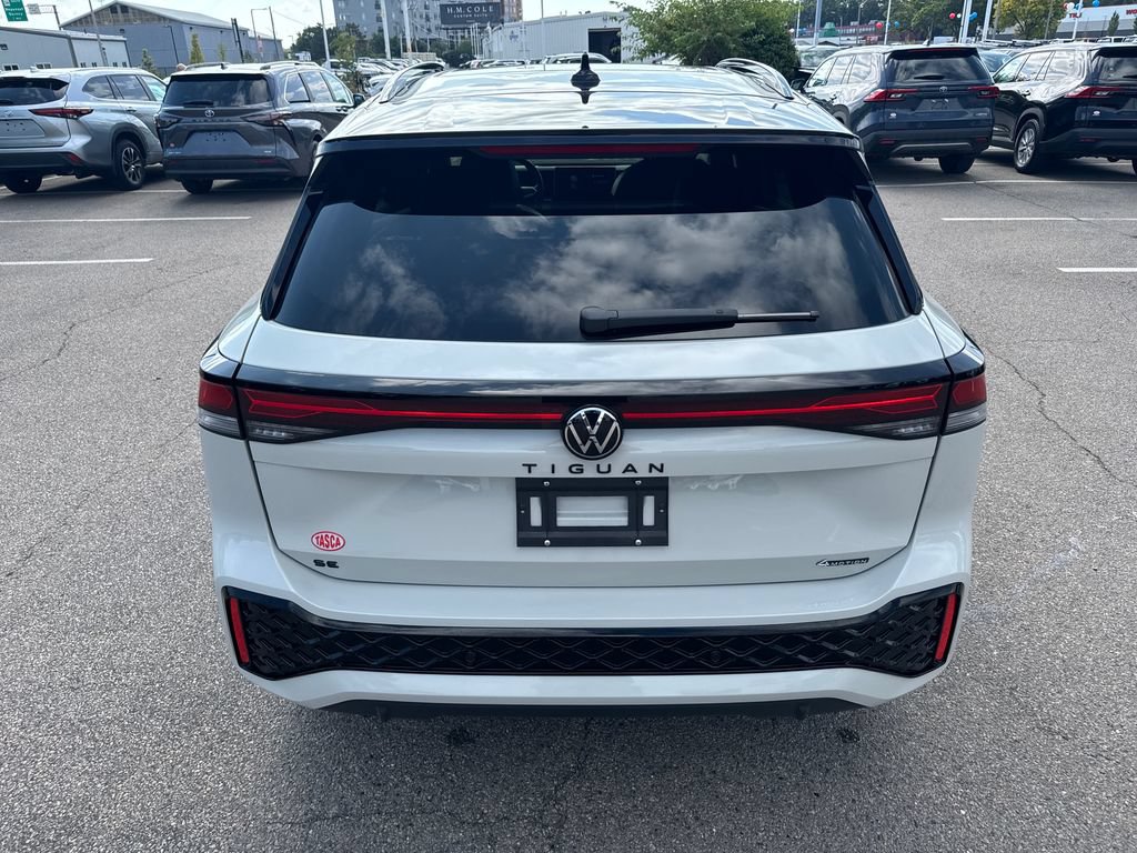 Used 2026 Volkswagen Tiguan SE R-Line AWD/4WD image 6