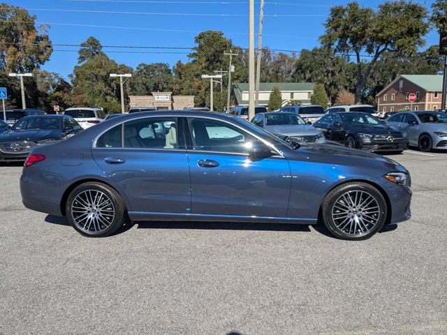 Used 2025 Mercedes-Benz C 300 4MATIC Sedan image 4