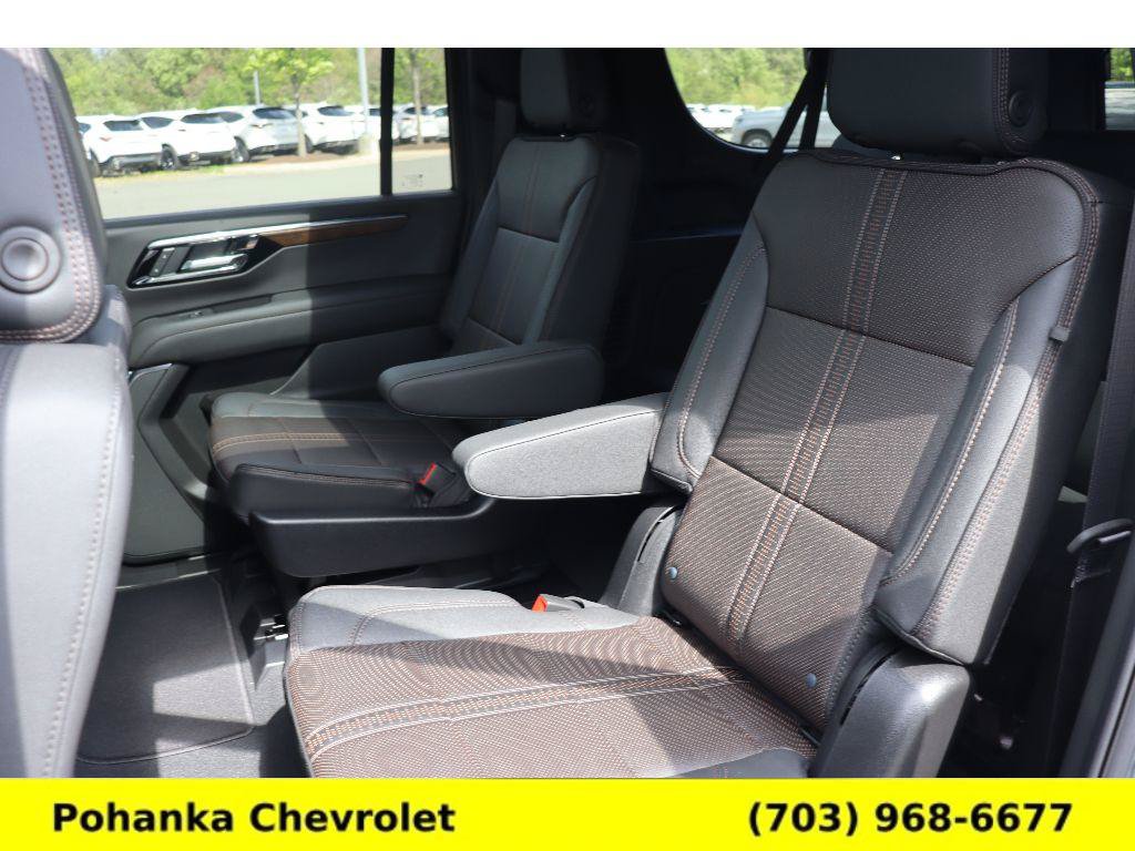 New 2026 Chevrolet Suburban High Country AWD/4WD image 30