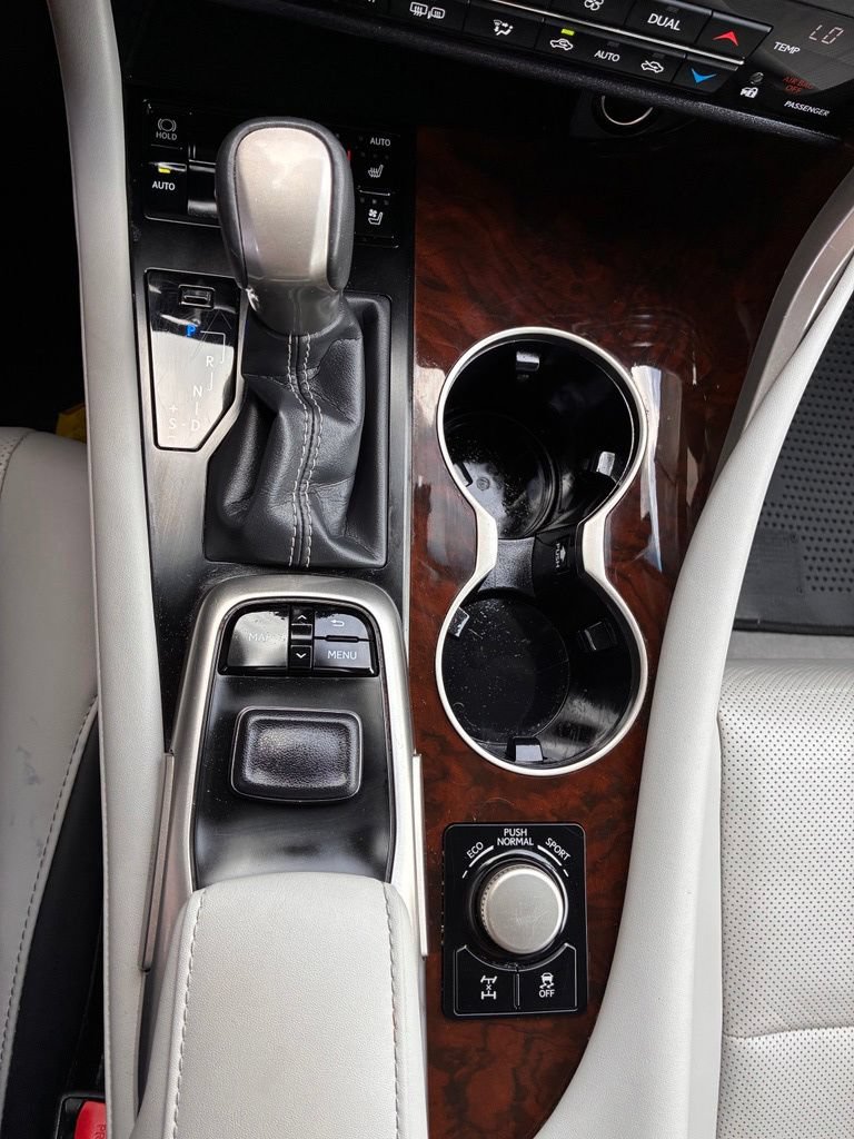 Used 2019 Lexus RX 350 AWD w/ Navigation Package image 37