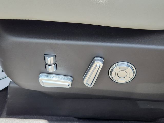 New 2025 Lincoln Nautilus Black Label w/ Jet Appearance Package image 8