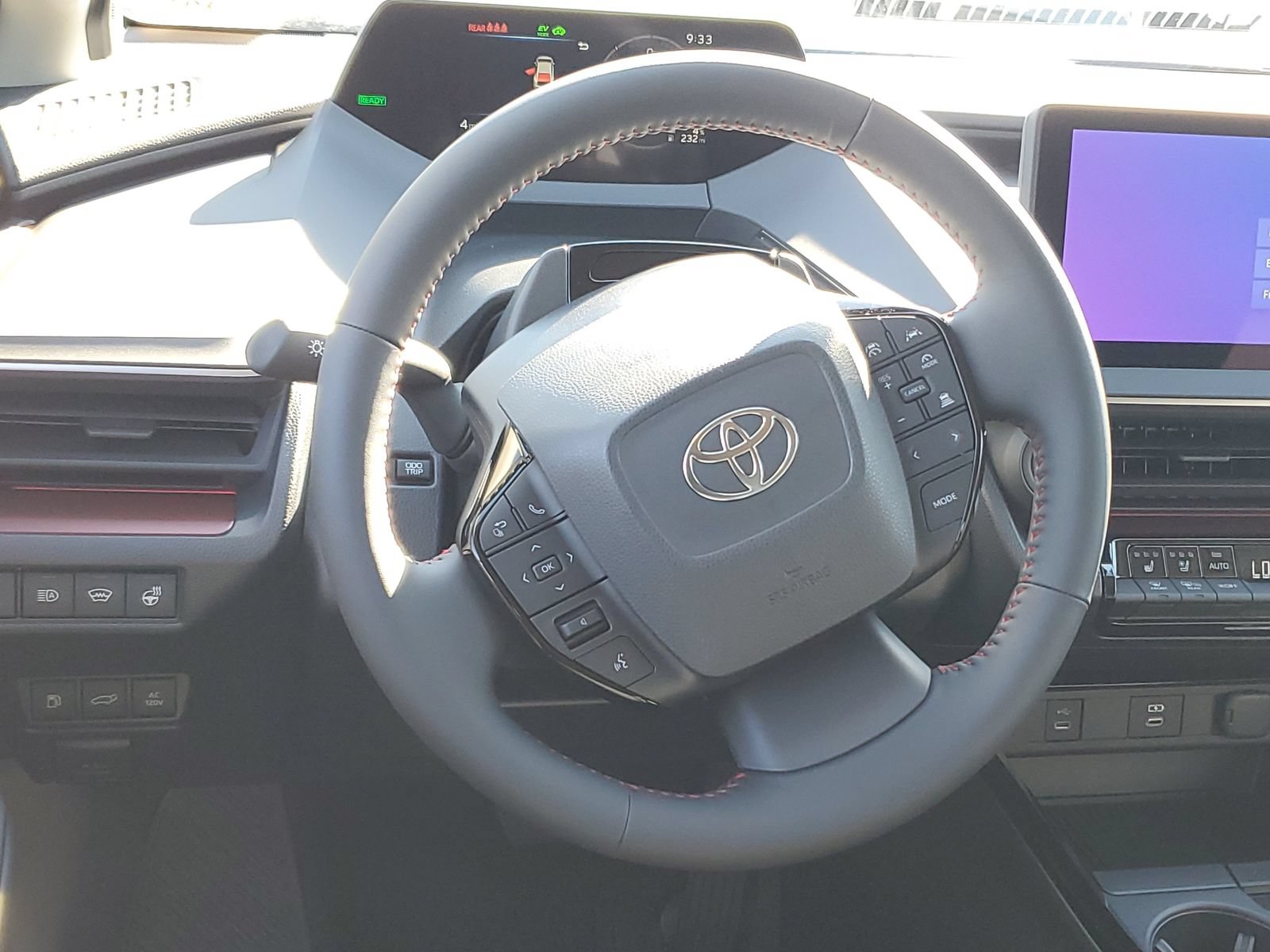 New 2026 Toyota Prius Plug-In Hybrid FWD image 11