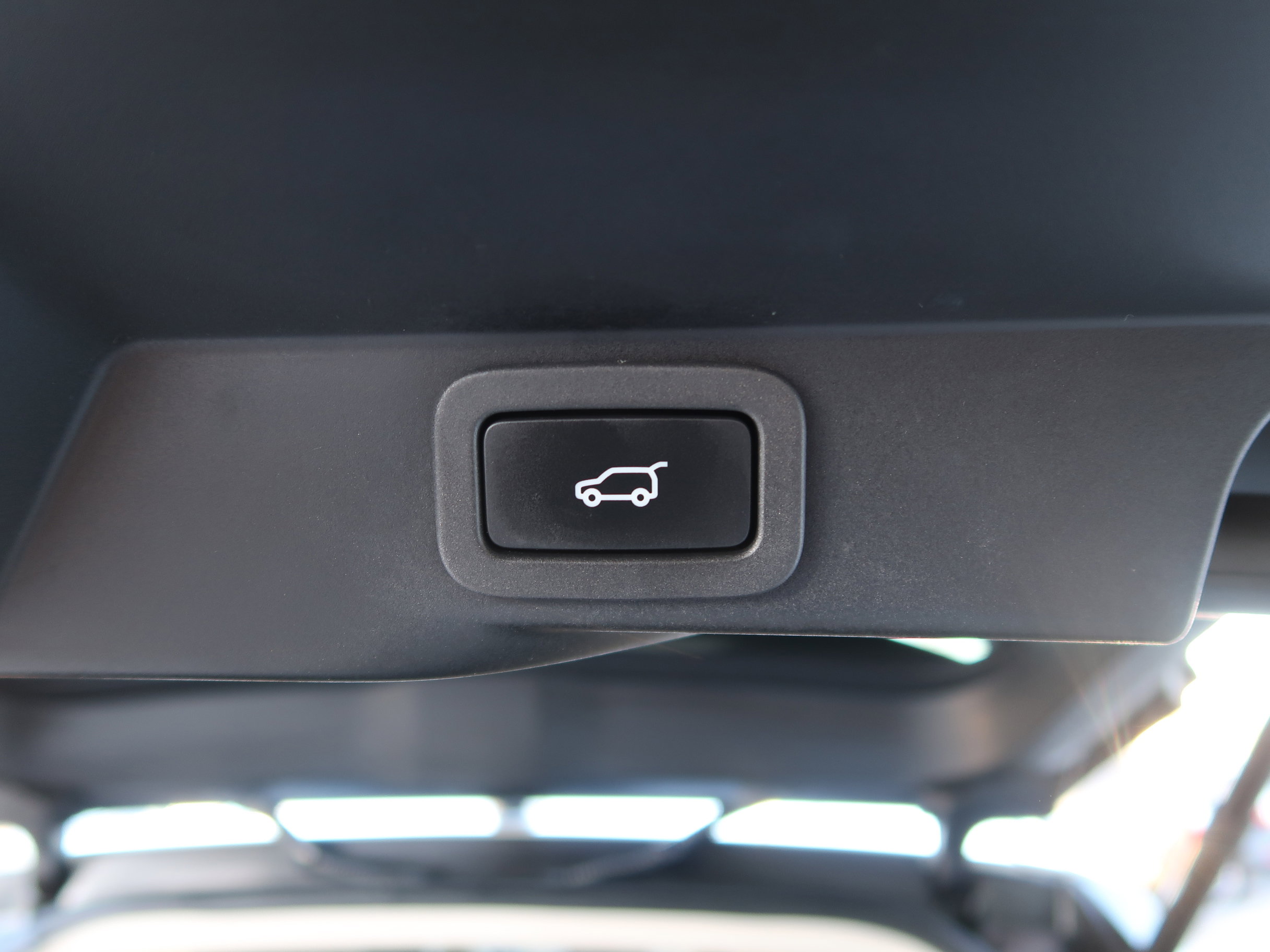 Used 2018 Land Rover Range Rover Sport SE image 49