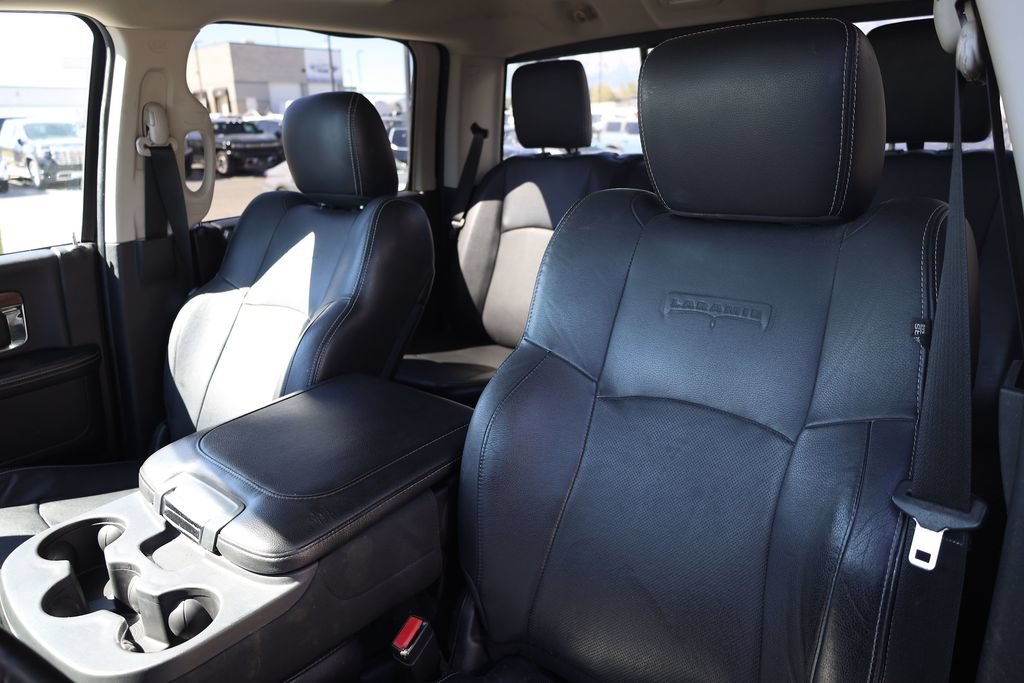 Used 2013 RAM 1500 Laramie w/ Convenience Group AWD/4WD image 17