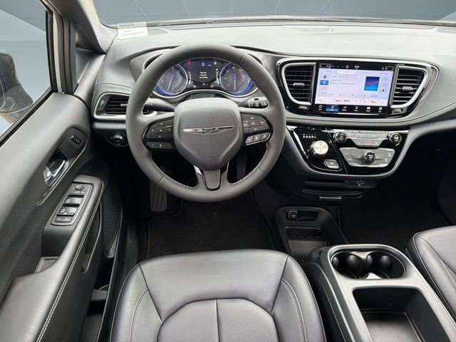New 2026 Chrysler Pacifica Select w/ S Appearance Package FWD image 26
