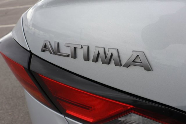 Used 2023 Nissan Altima 2.5 SV image 6