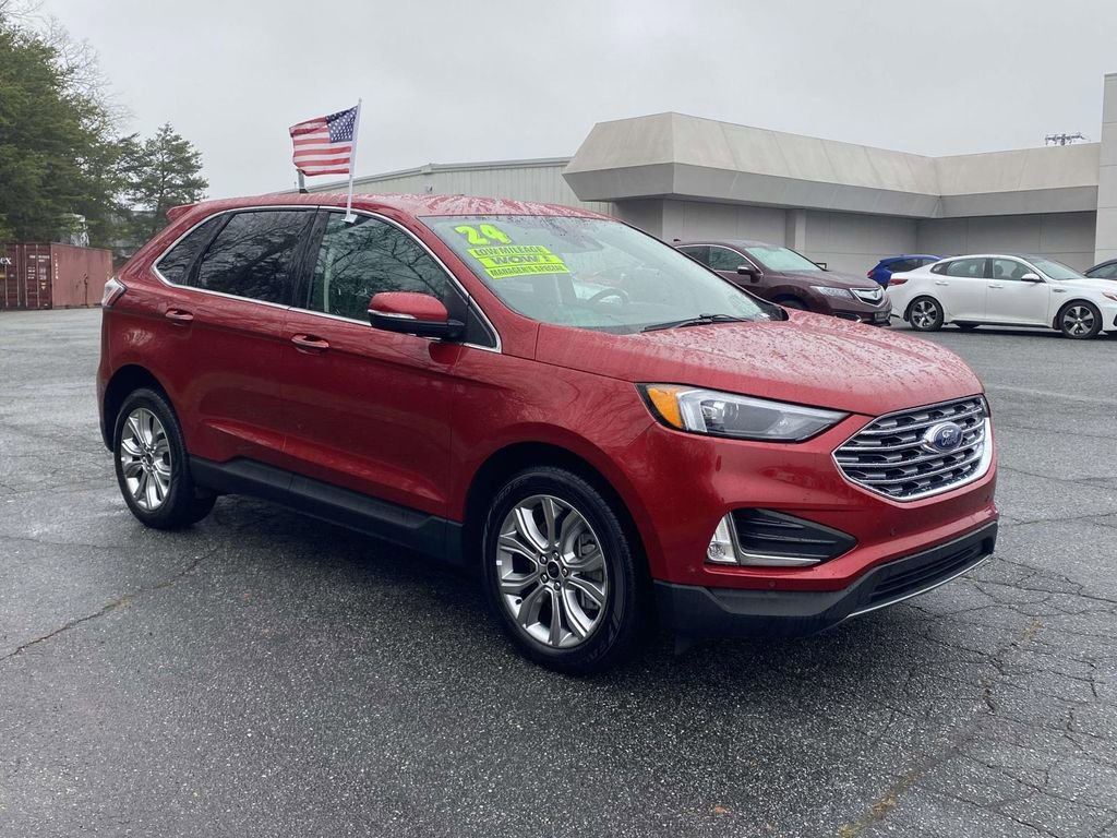 Used 2024 Ford Edge Titanium AWD/4WD image 6