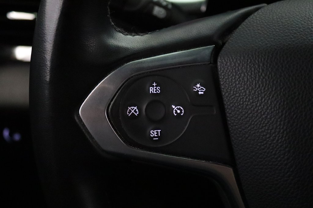 Used 2023 Chevrolet Traverse LT AWD/4WD image 13