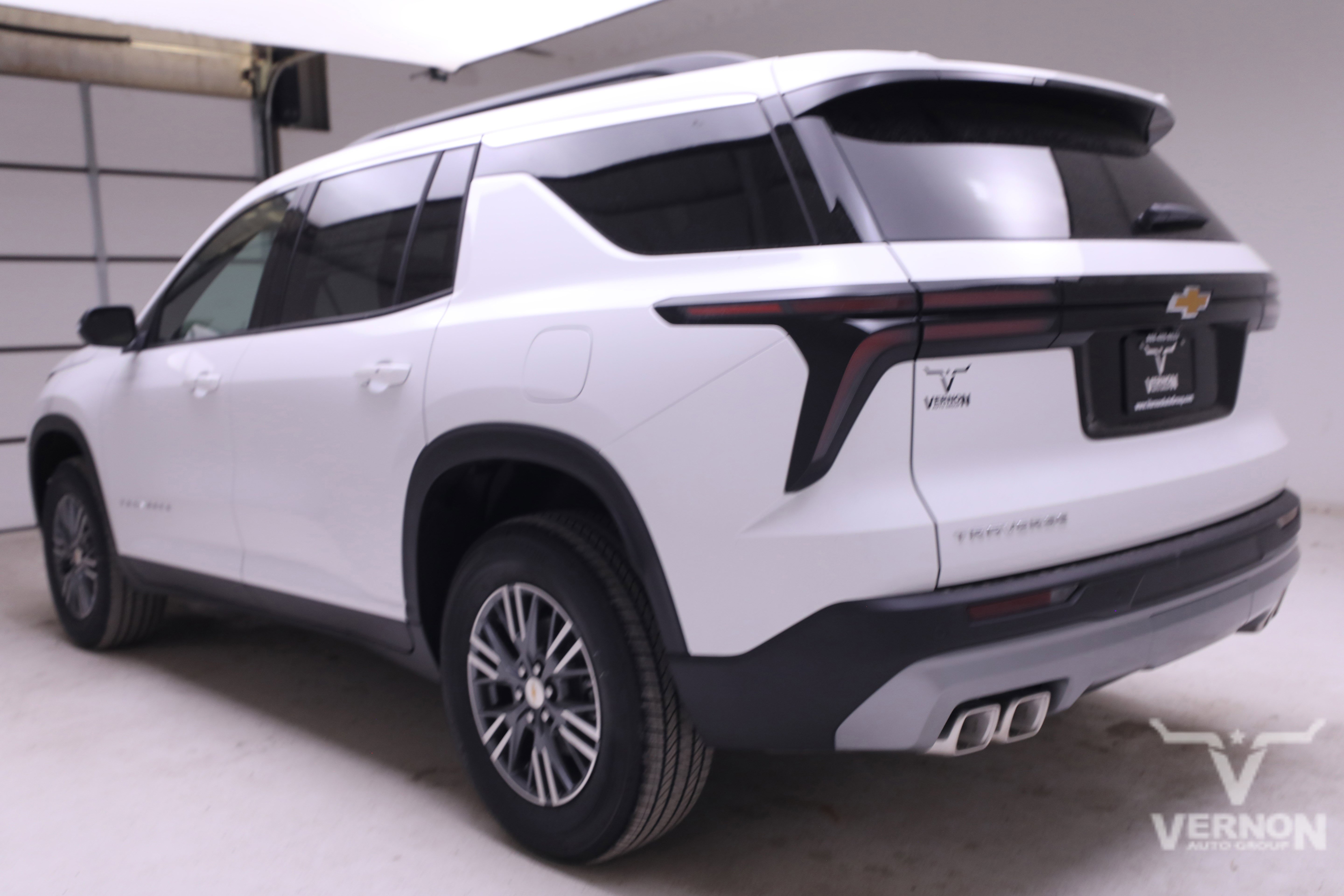 New 2026 Chevrolet Traverse LT image 3