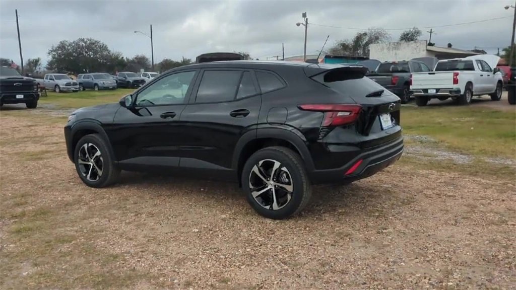 New 2026 Chevrolet Trax RS image 6