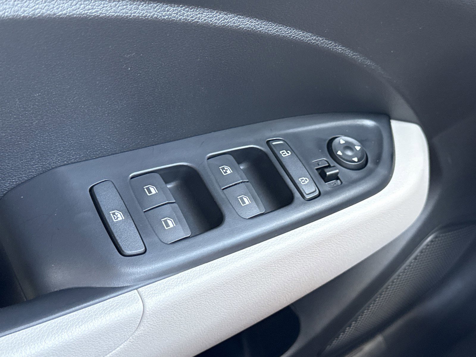 New 2026 Hyundai Venue SEL image 16