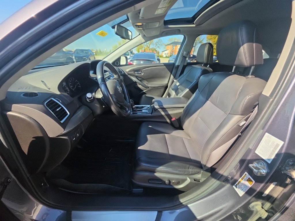 Used 2018 Acura RDX w/ Technology Package AWD/4WD image 13