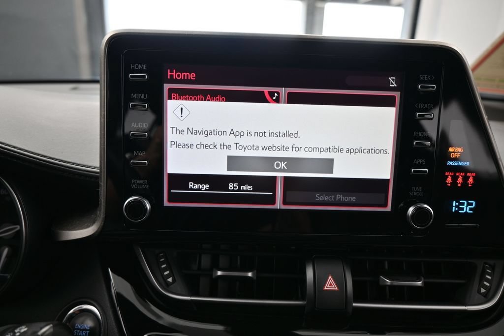 Used 2019 Toyota C-HR XLE FWD image 20