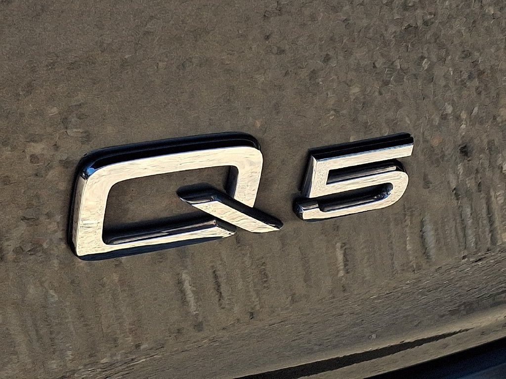Used 2023 Audi Q5 2.0T Premium w/ Convenience Package AWD/4WD image 30