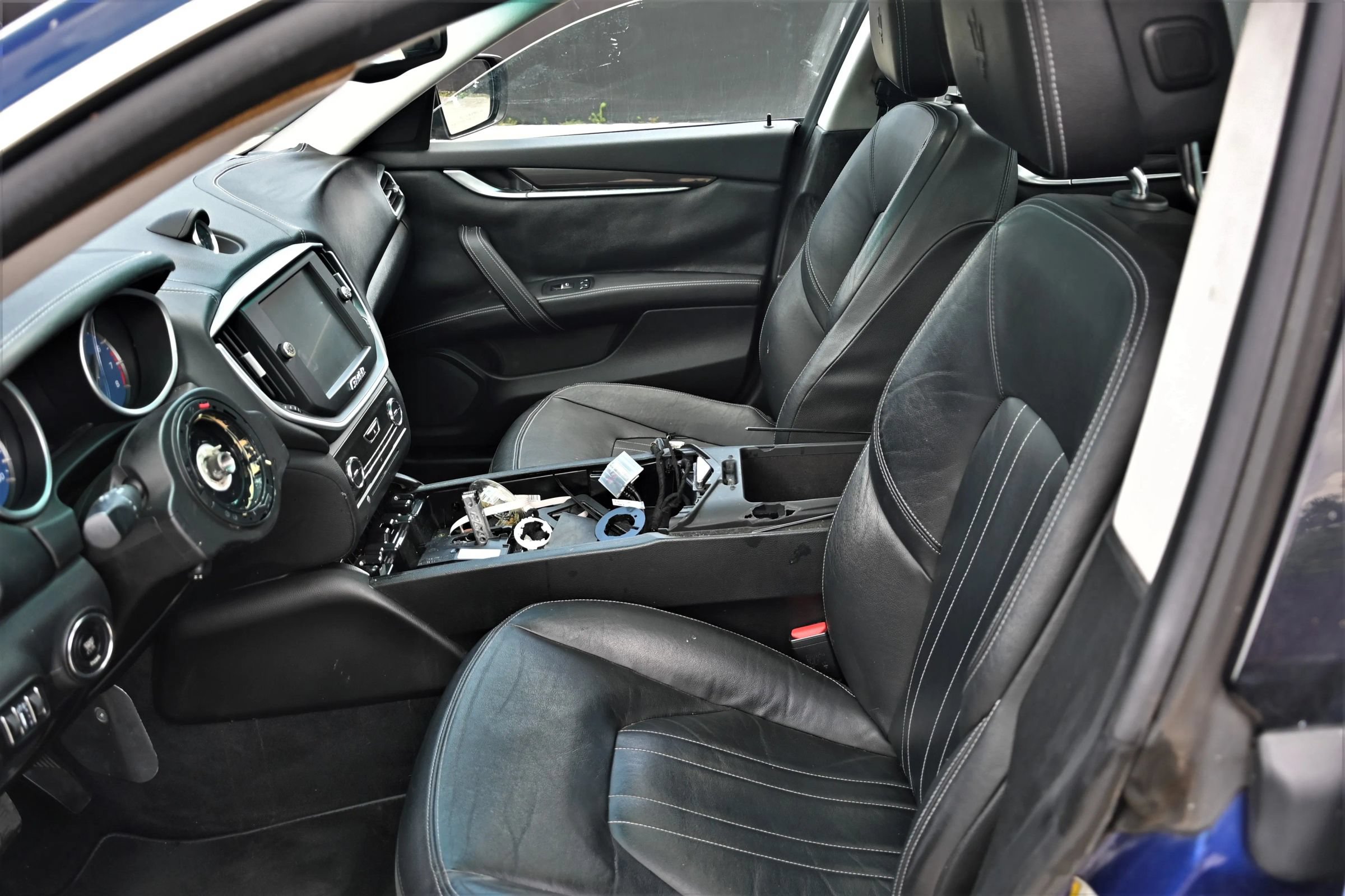 Used 2016 Maserati Ghibli RWD image 11