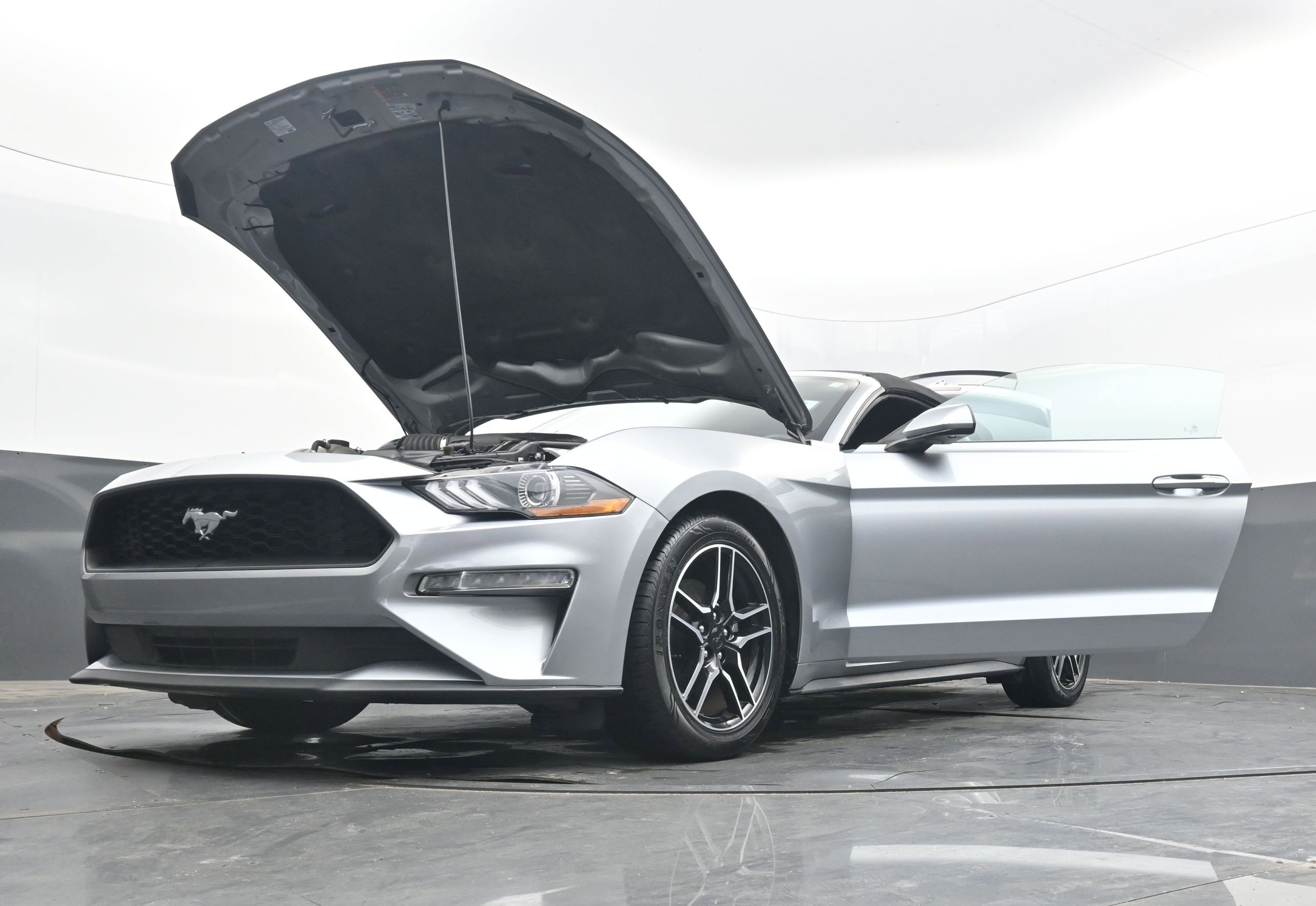 Used 2023 Ford Mustang Premium image 36