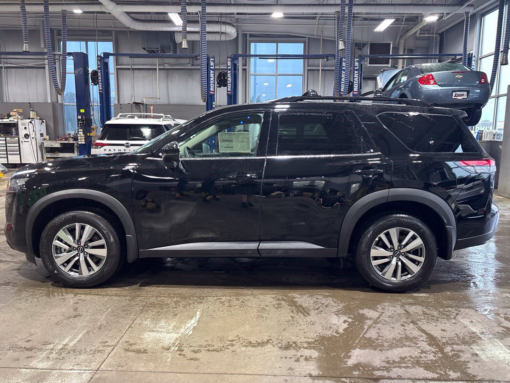 New 2026 Nissan Pathfinder SL w/ Cargo Package AWD/4WD image 9