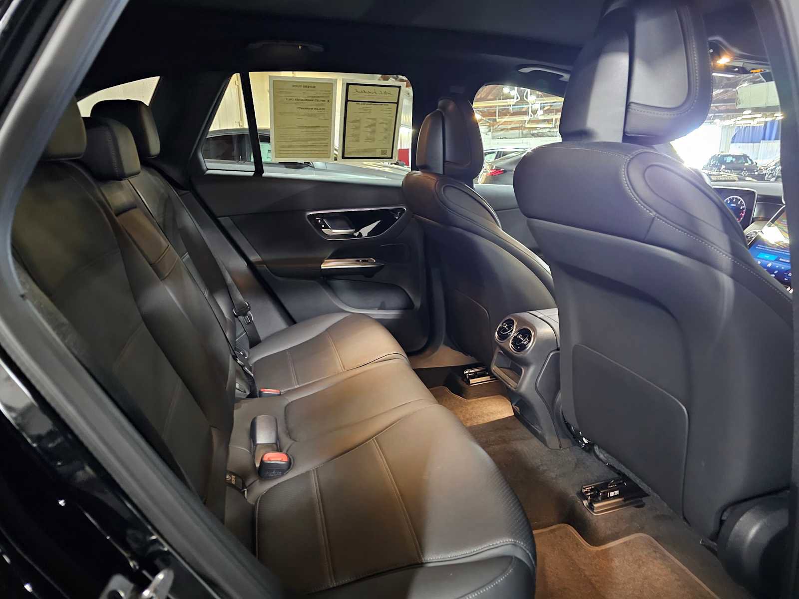Used 2026 Mercedes-Benz GLC 300 4MATIC image 14