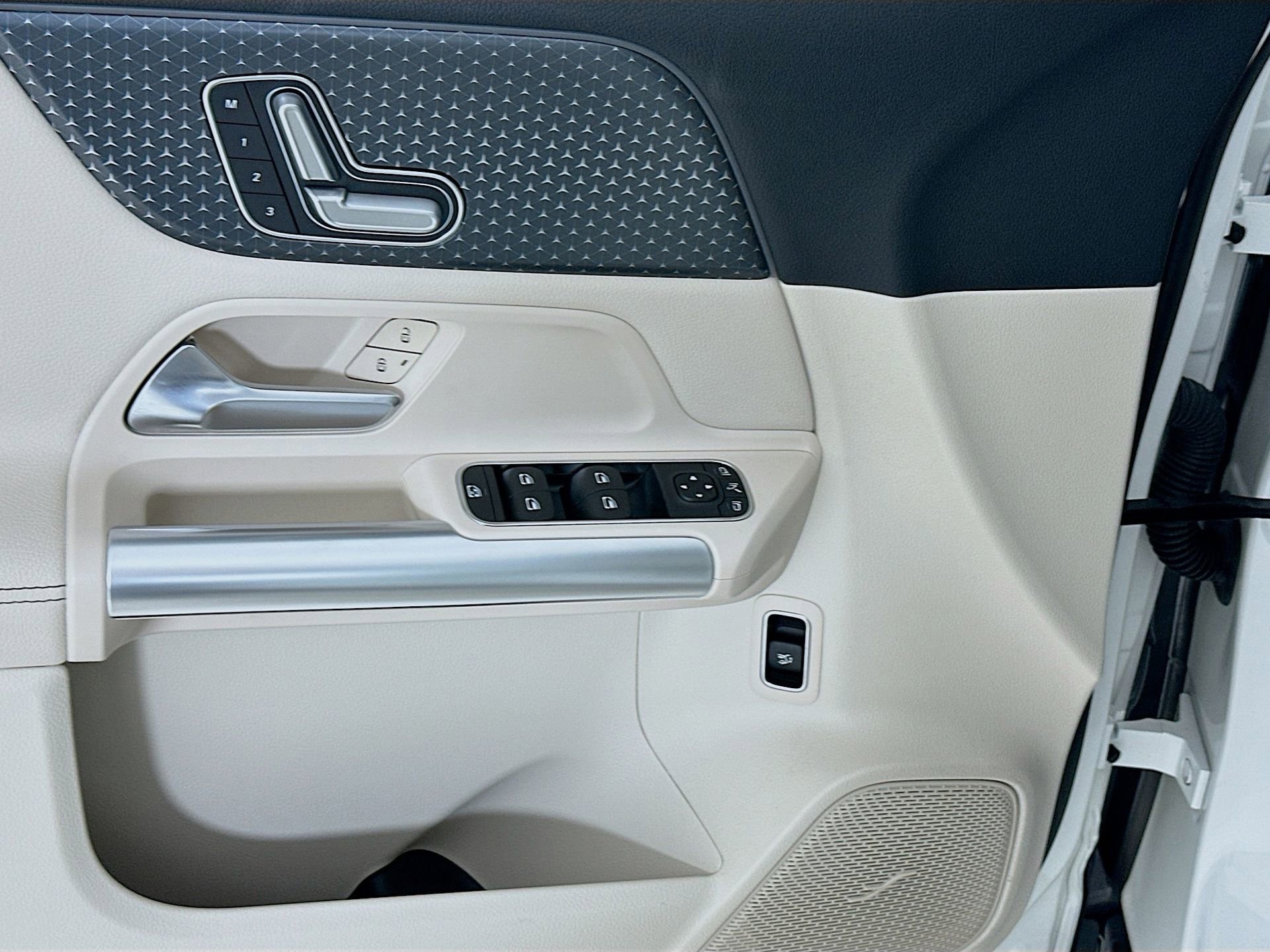 Certified 2025 Mercedes-Benz GLA 250 image 19