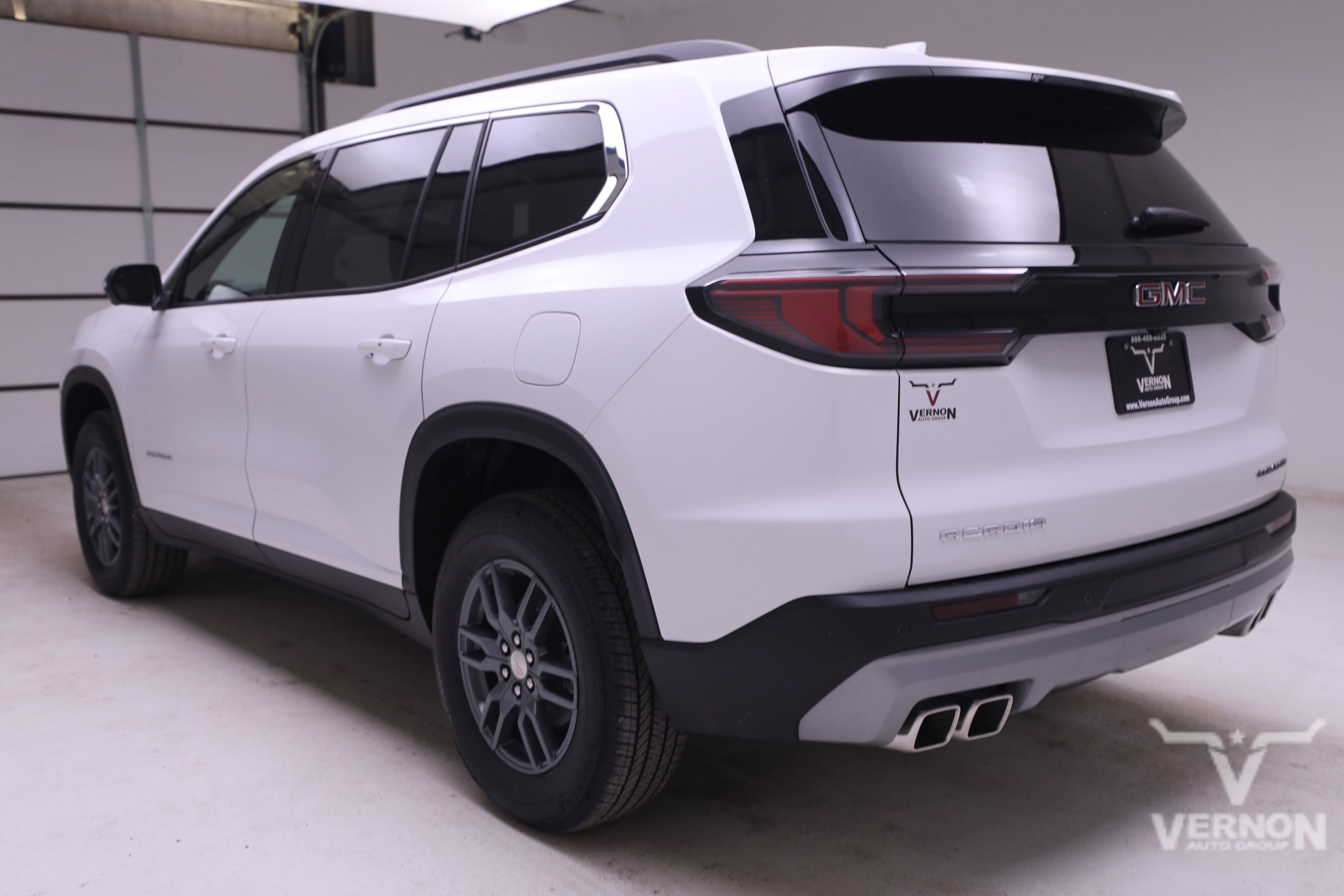 New 2025 GMC Acadia Elevation image 3
