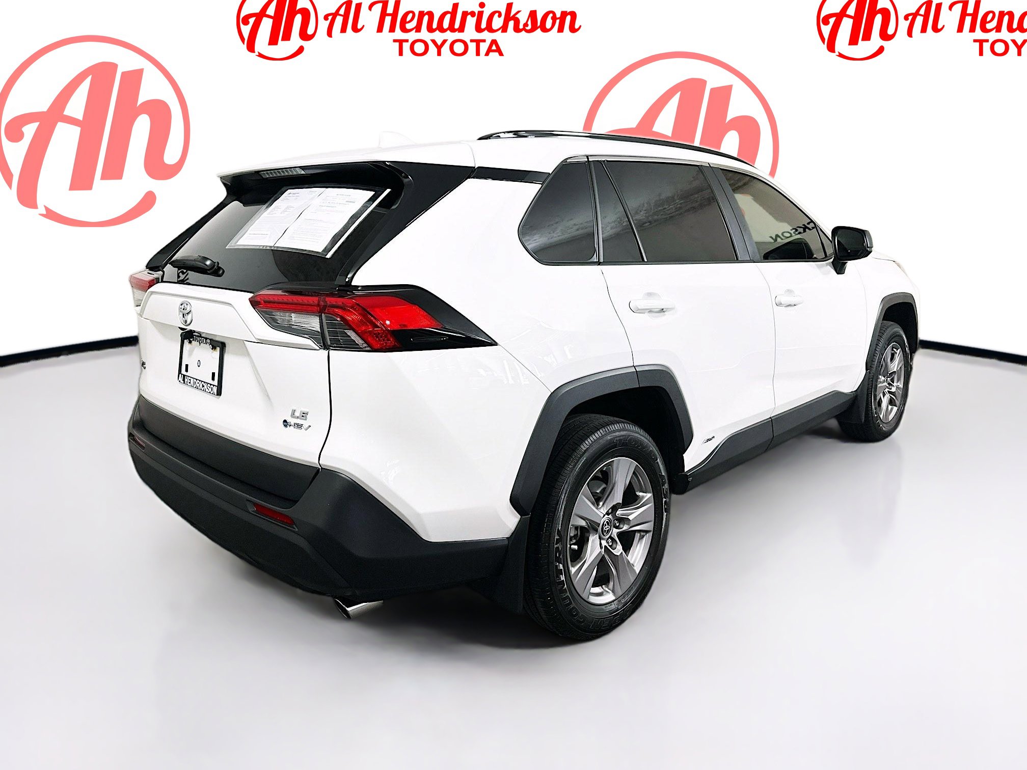 Used 2025 Toyota RAV4 LE image 3