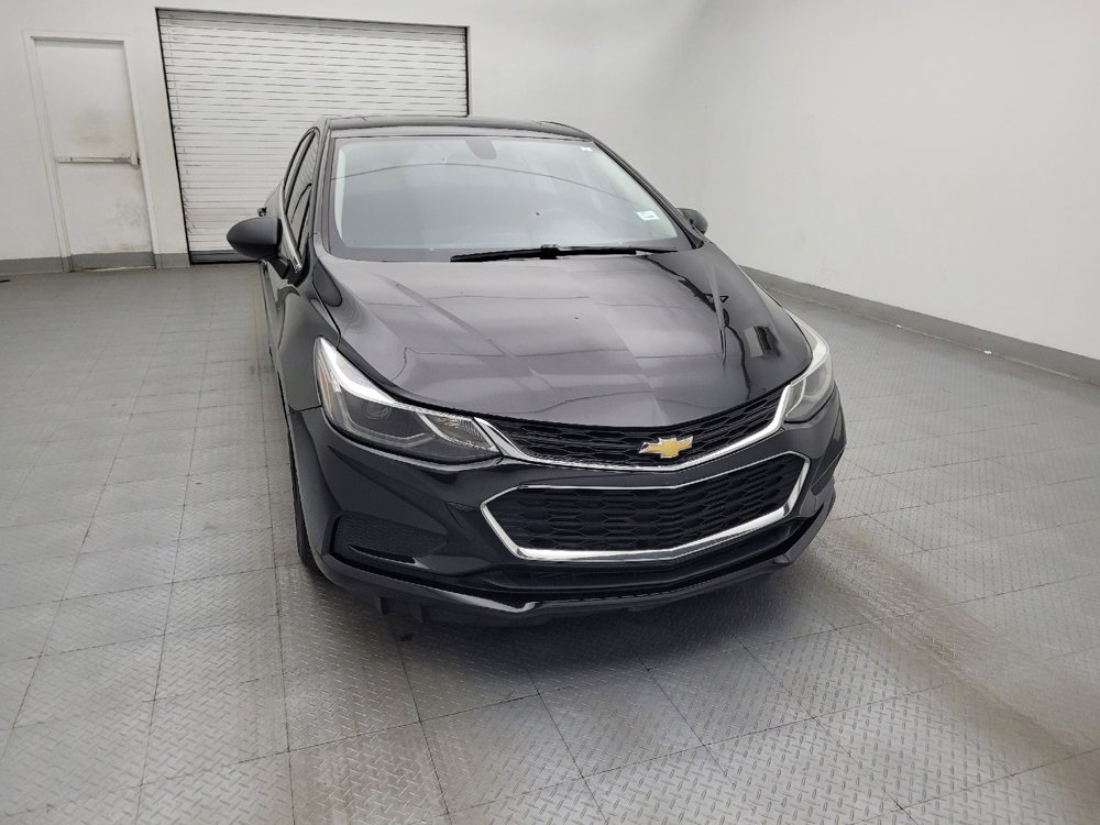 Used 2018 Chevrolet Cruze LT w/ Sun And Sound Package FWD image 14