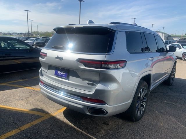 Used 2021 Jeep Grand Cherokee L Overland w/ Advanced Protech Group III AWD/4WD image 5