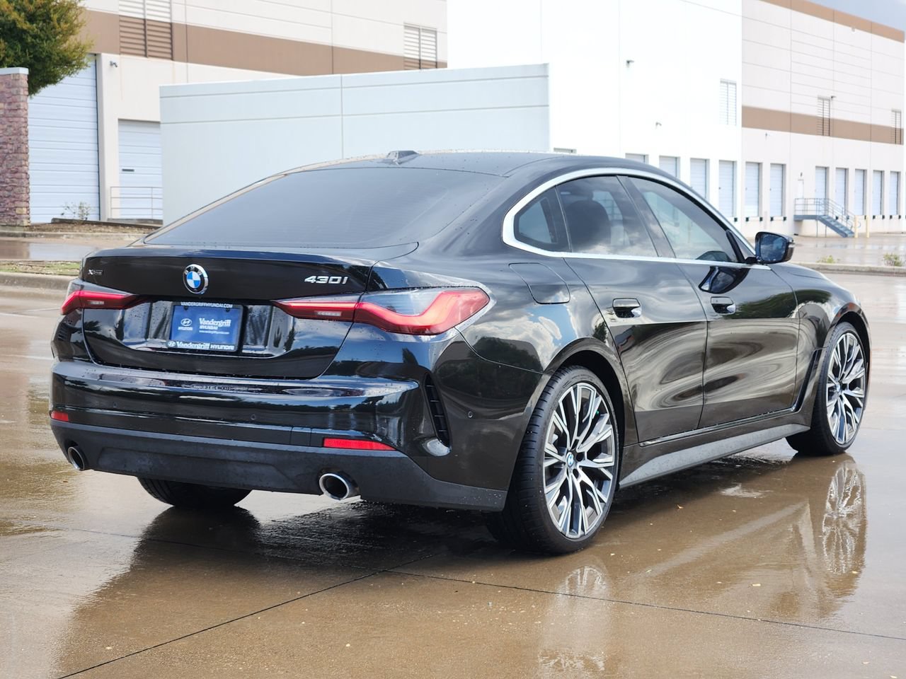 Used 2024 BMW 430i Gran Coupe xDrive w/ Premium Package AWD/4WD image 4
