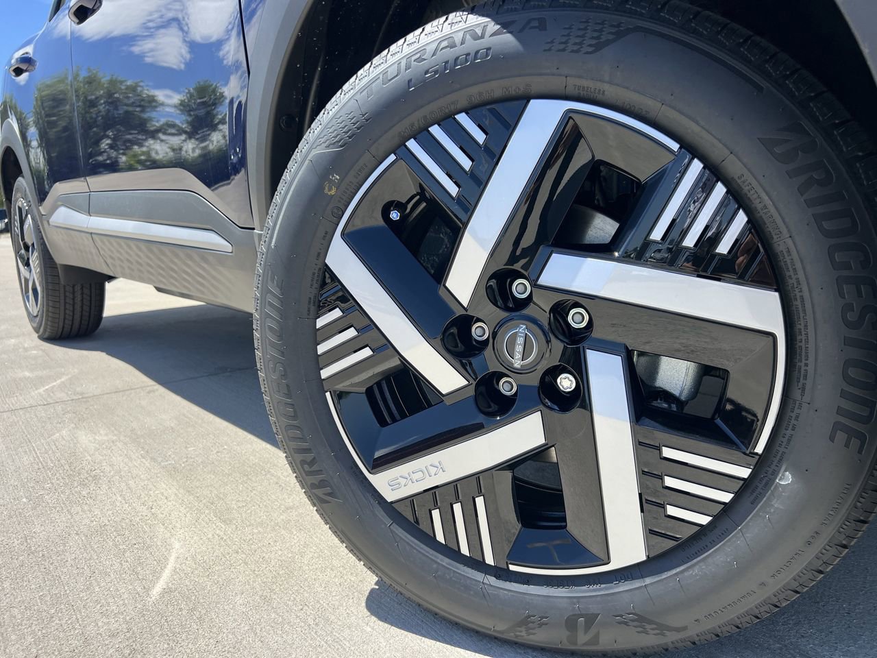 New 2026 Nissan Kicks SV FWD image 6