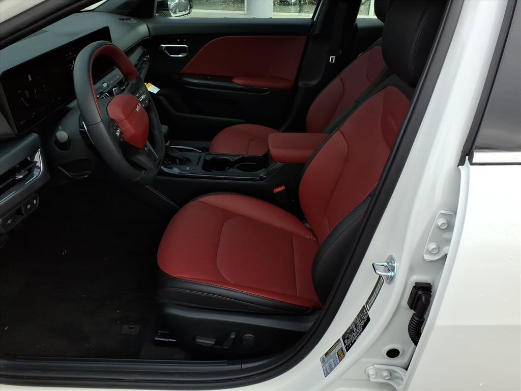 New 2025 Kia K4 GT-Line image 12