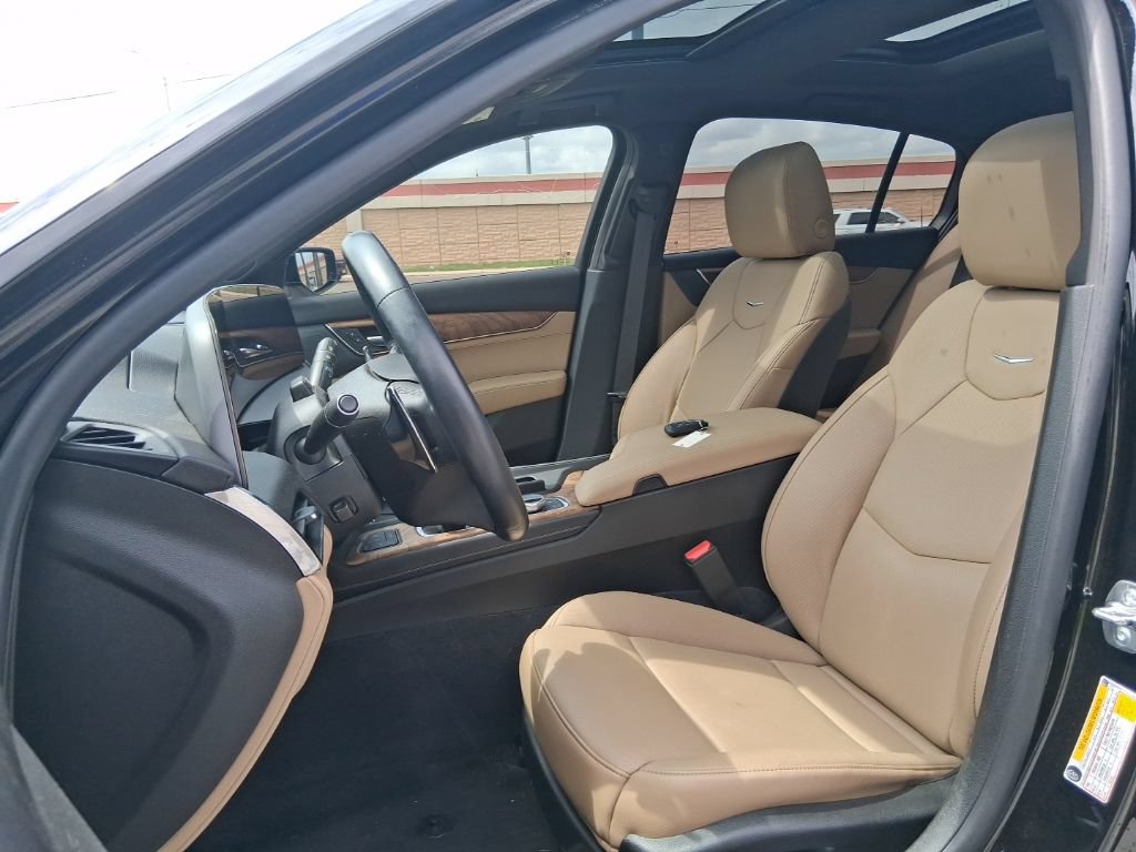 Used 2025 Cadillac CT5 Premium Luxury RWD image 15