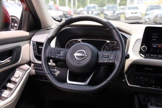 Certified 2024 Nissan Rogue SV w/ SV Premium Package AWD/4WD image 25
