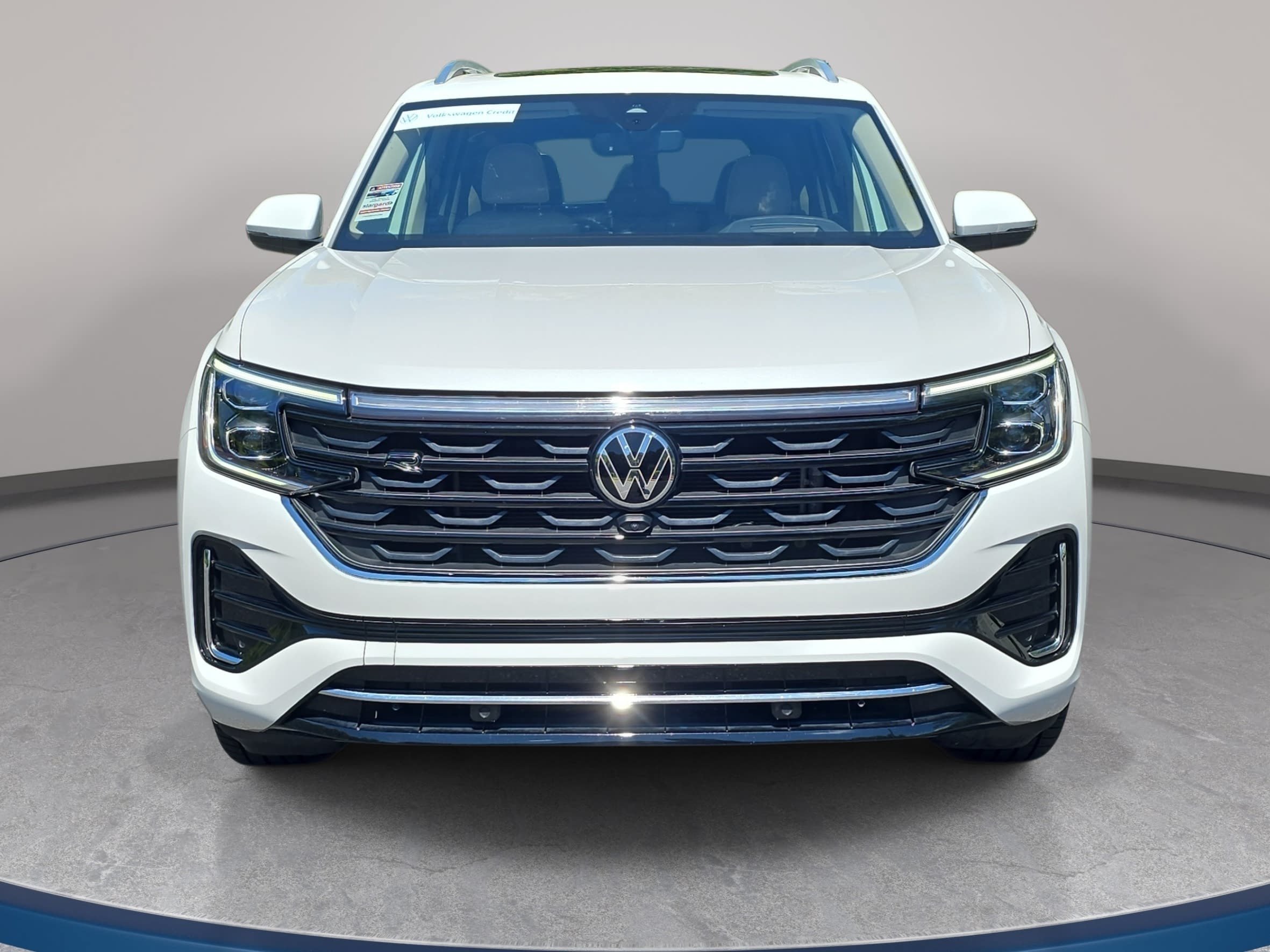 Certified 2024 Volkswagen Atlas SEL Premium R-Line AWD/4WD image 2