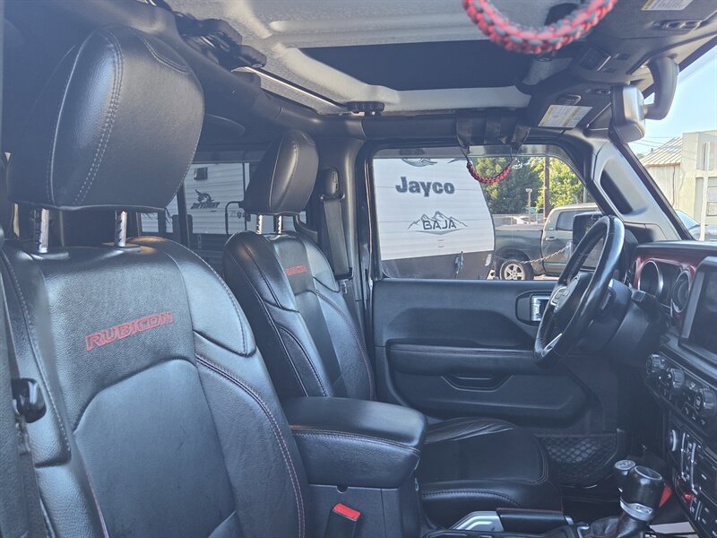 Used 2020 Jeep Gladiator Rubicon w/ Uconnect 4C Nav & Sound Group image 27