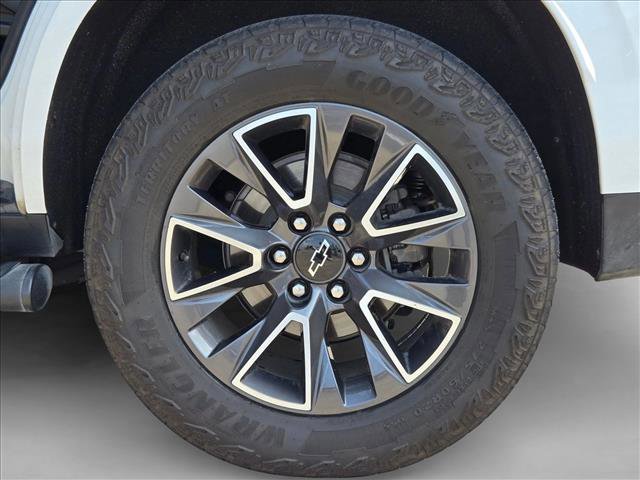 Used 2021 Chevrolet Tahoe Z71 w/ Z71 Signature Package AWD/4WD image 19