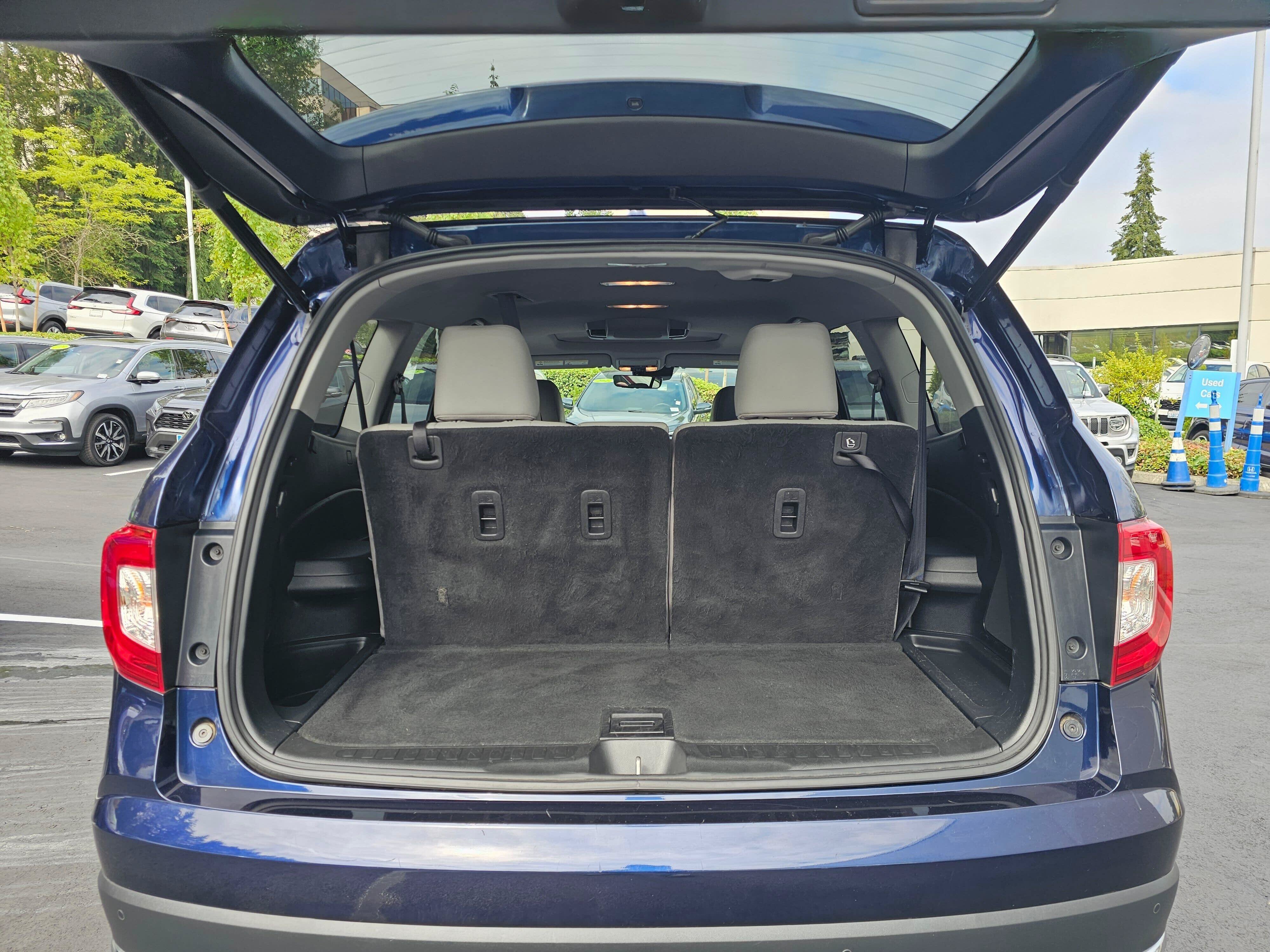 Used 2020 Honda Pilot Touring image 17