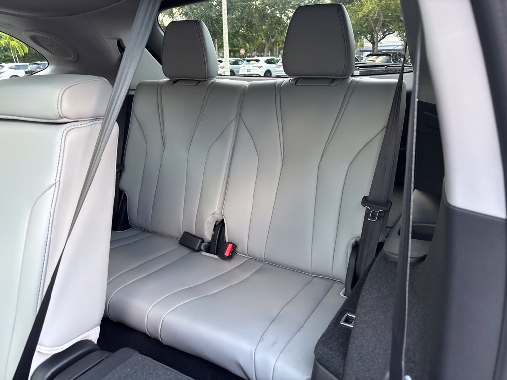 New 2026 Acura MDX w/ Technology Package FWD image 18