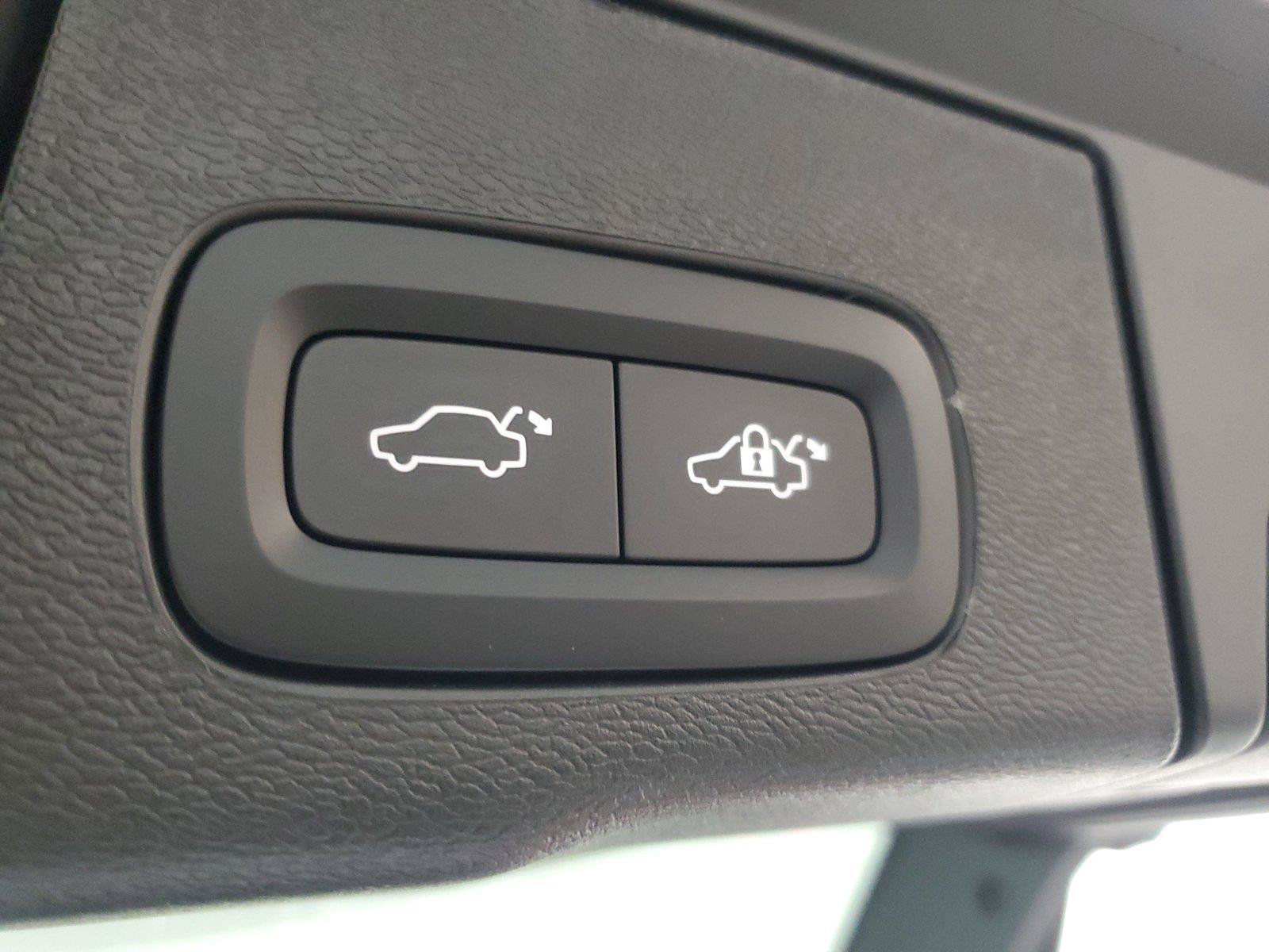 New 2027 Volvo XC60 B5 Core AWD/4WD image 10
