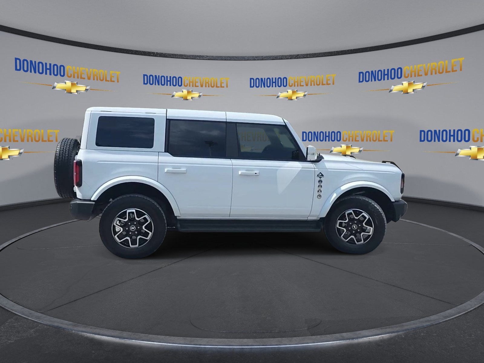 Used 2025 Ford Bronco Outer Banks AWD/4WD image 12