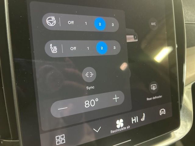 Used 2025 Volvo XC90 B6 Plus AWD/4WD image 22