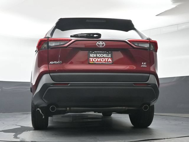 Certified 2023 Toyota RAV4 LE AWD/4WD image 31