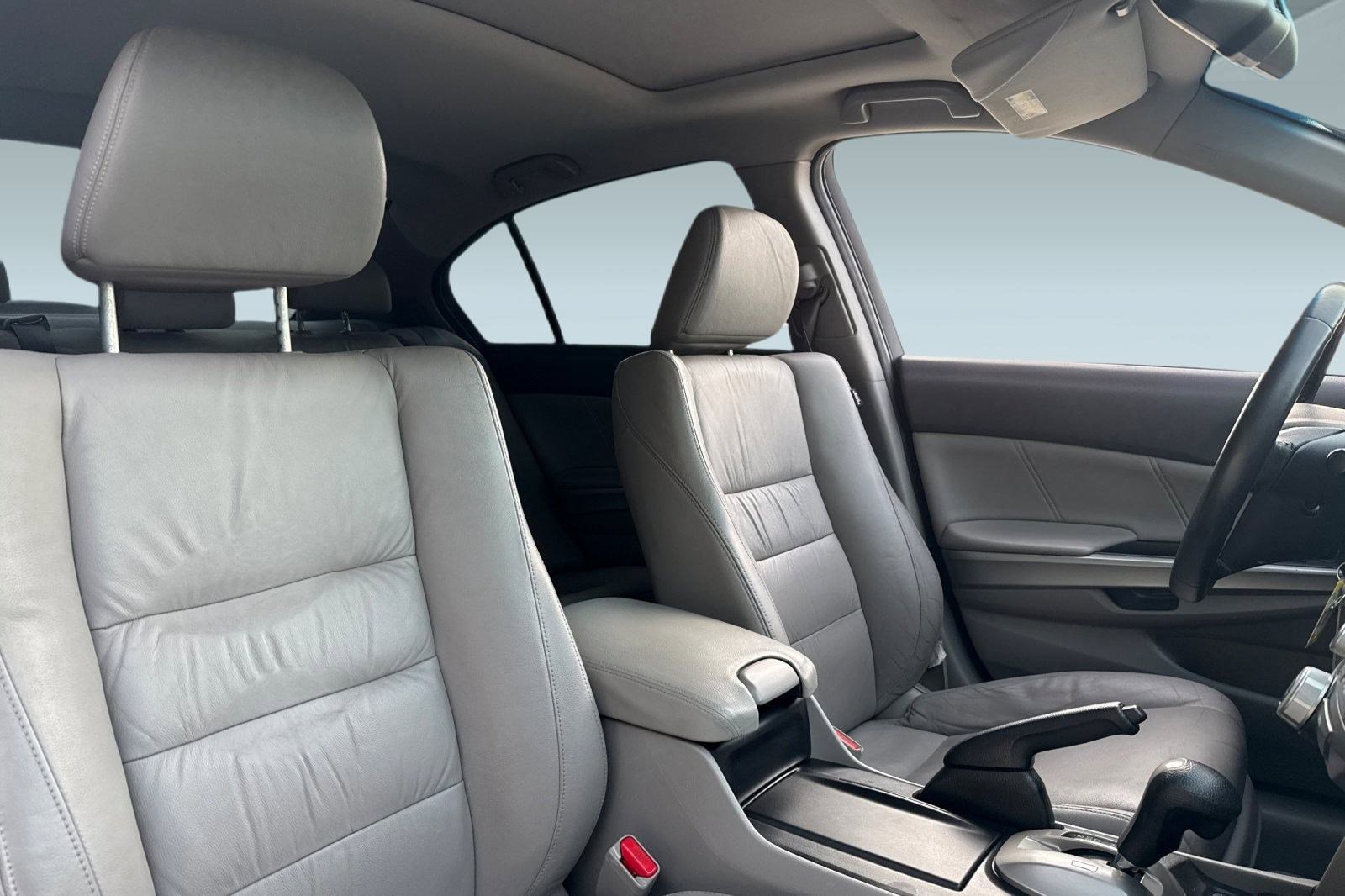 Used 2010 Honda Accord EX-L image 29