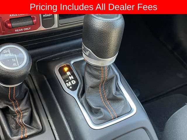 Used 2023 Jeep Gladiator Mojave AWD/4WD image 31