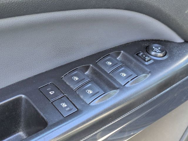 Used 2021 Chevrolet Colorado Z71 w/ Safety Package AWD/4WD image 11