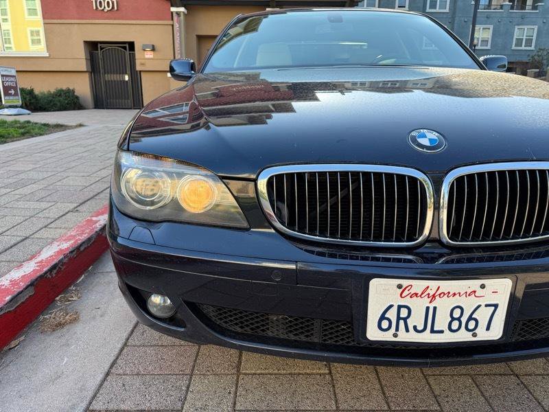 Used 2007 BMW 750i RWD image 19